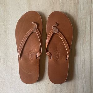 NEW Rainbow Women’s Leather sandals Size: 10